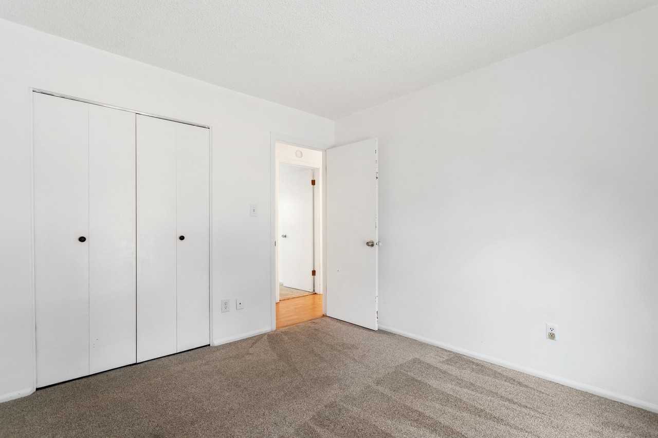 28 Frost Ln #1 - Photo 6 of 28