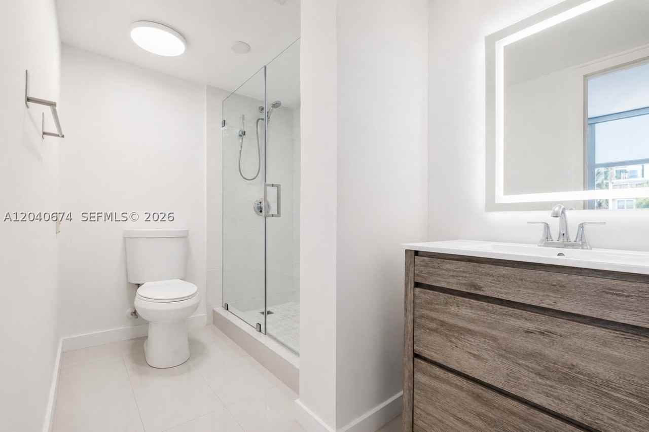 3745 Ne 171st St #27 - Photo 3 of 18