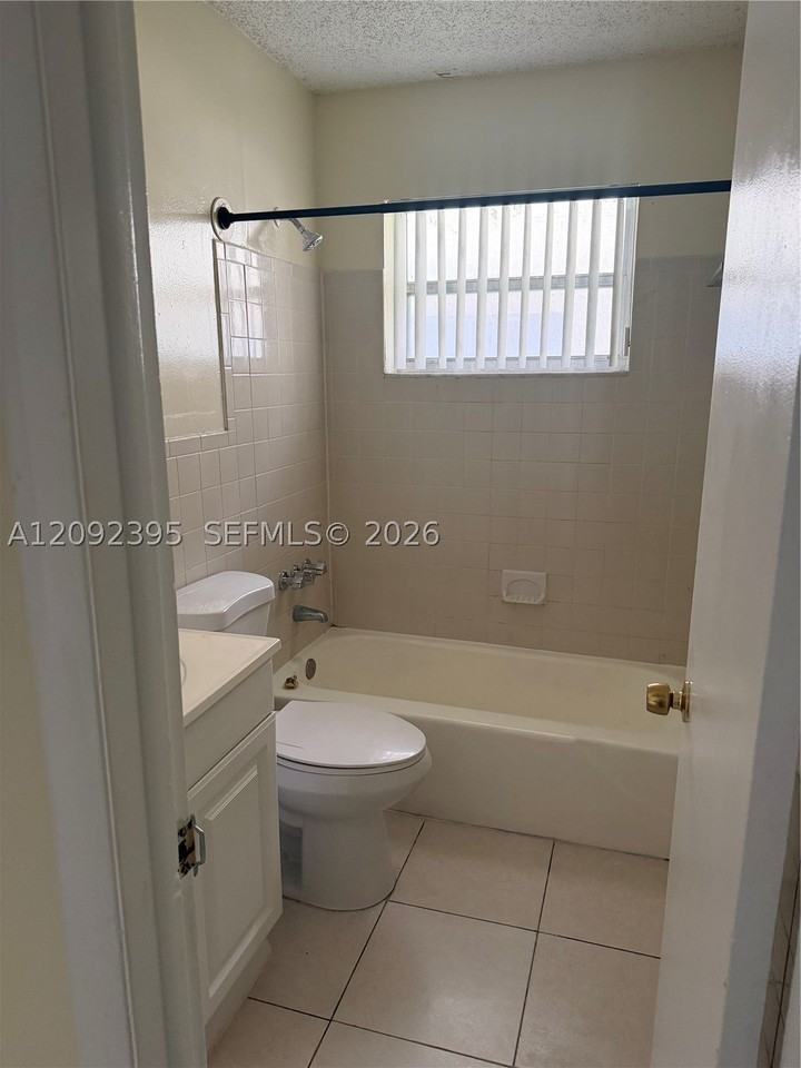 7800 Nw 44th Ct #1-3 - Photo 5 of 6