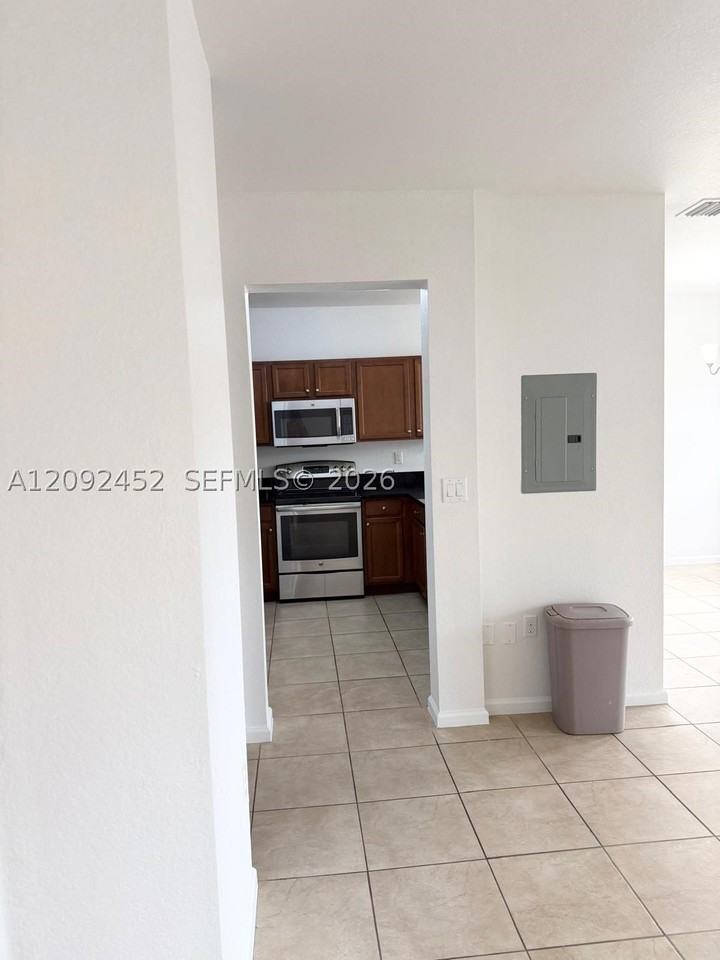 8620 Nw 97th Ave #215 - Photo 4 of 29