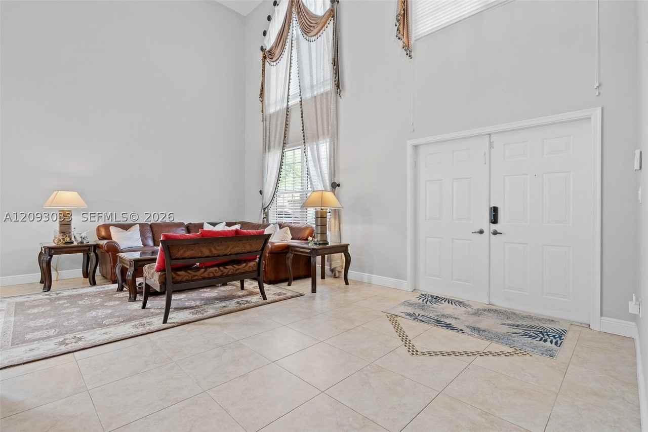 12724 Nw 18th Ct - Photo 6 of 47