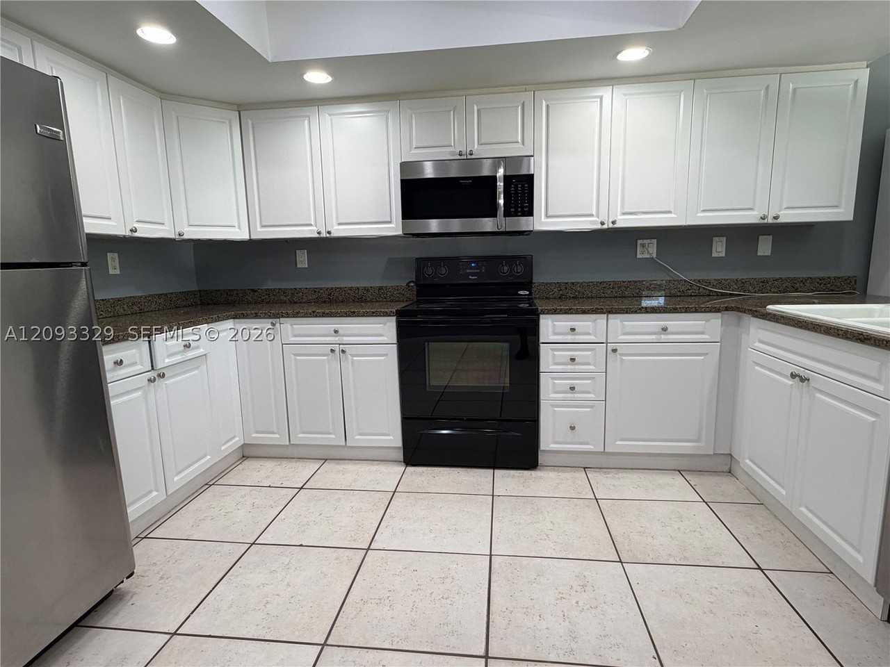 2980 Ne 19th Ter #B - Photo 3 of 50