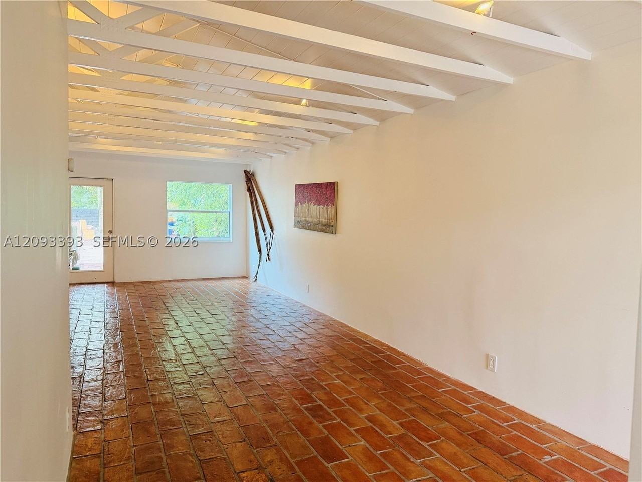 3841 Kumquat Ave - Photo 3 of 7
