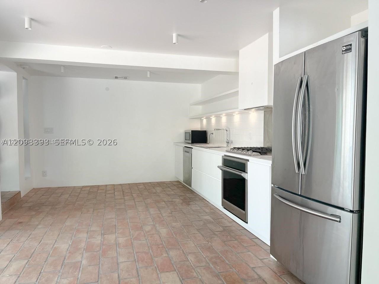 3841 Kumquat Ave - Photo 4 of 7