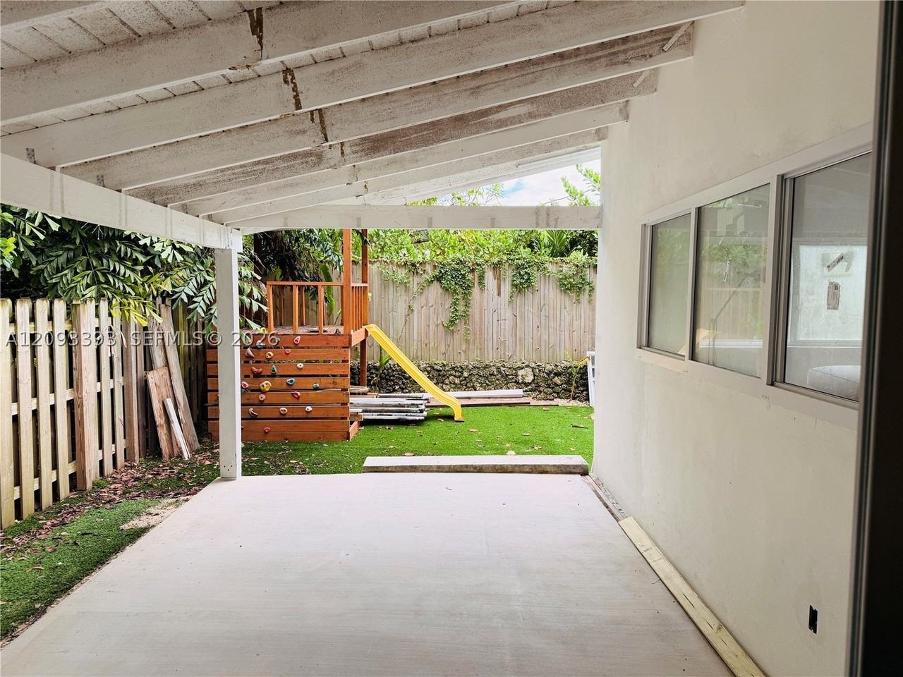 3841 Kumquat Ave - Photo 6 of 7