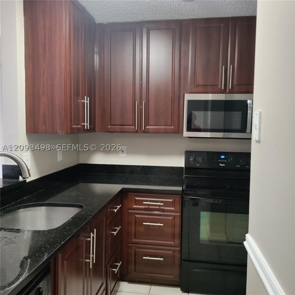 609 Nw 109th Ave #0 - Photo 2 of 17