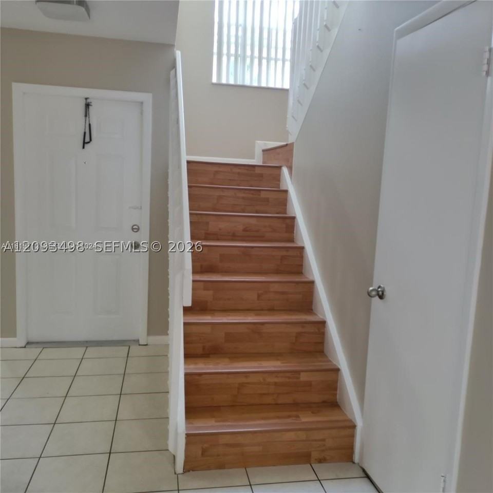 609 Nw 109th Ave #0 - Photo 5 of 17