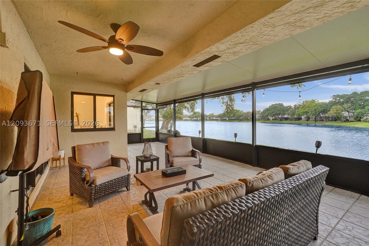 465 Nw 95th Ave - Photo 7 of 39