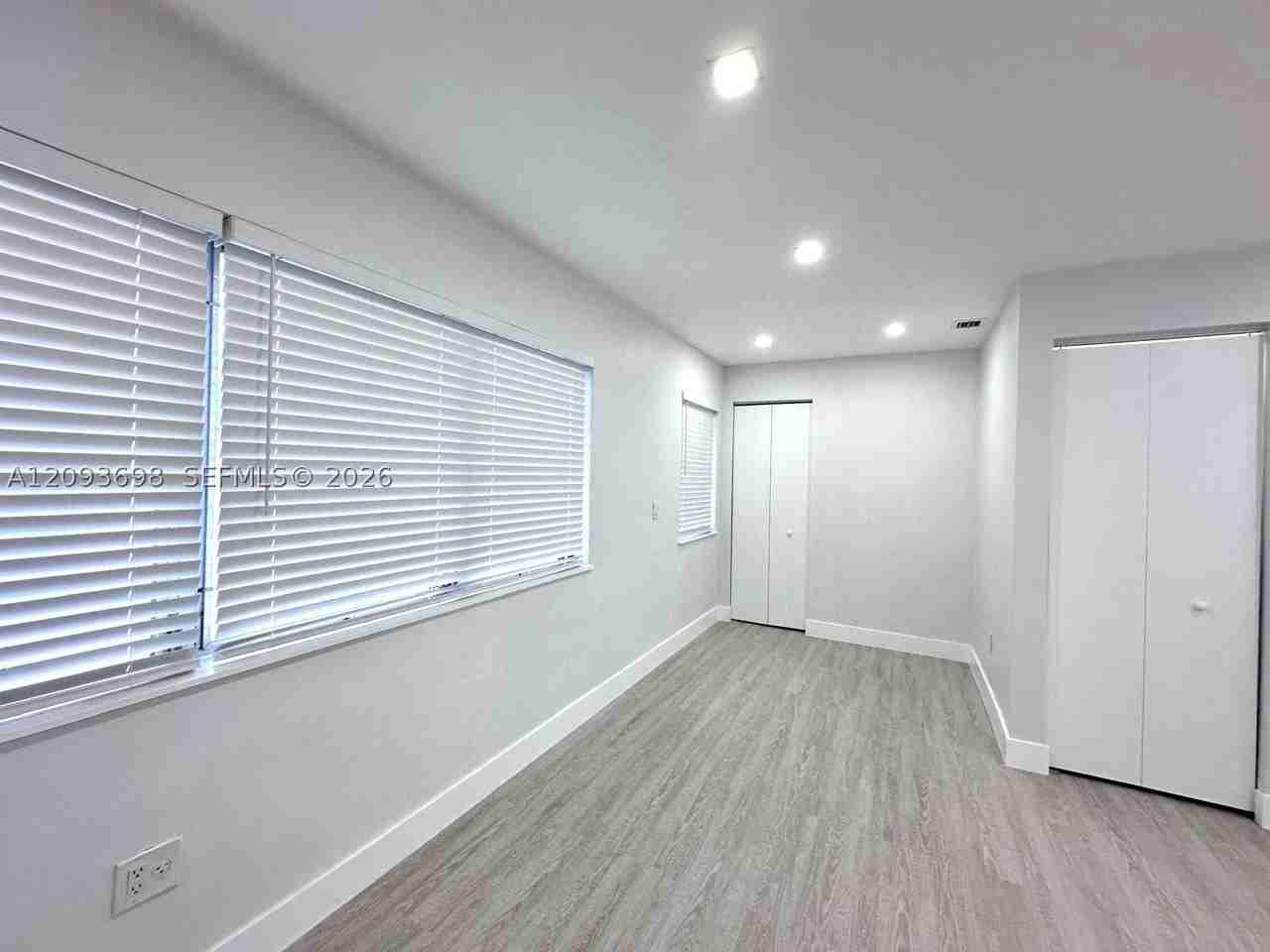 215 Zamora Ave #9 - Photo 5 of 12