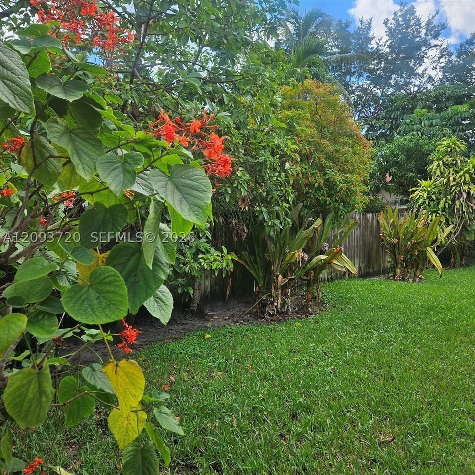 1016 Ne 34th Ct #B - Photo 3 of 4