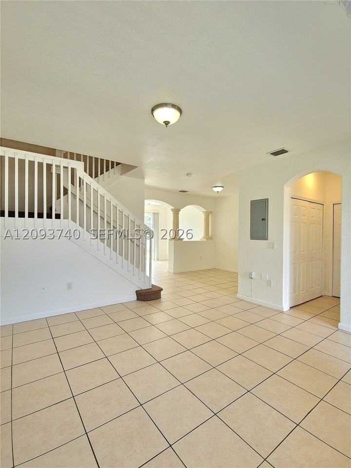 2818 Se 16th Ave #118 - Photo 3 of 21