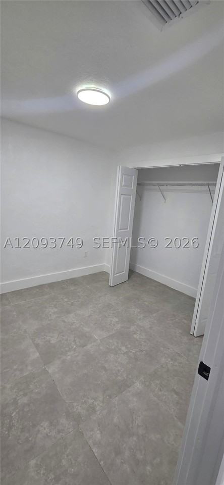 720 Nw 56th St #2 - Photo 3 of 9