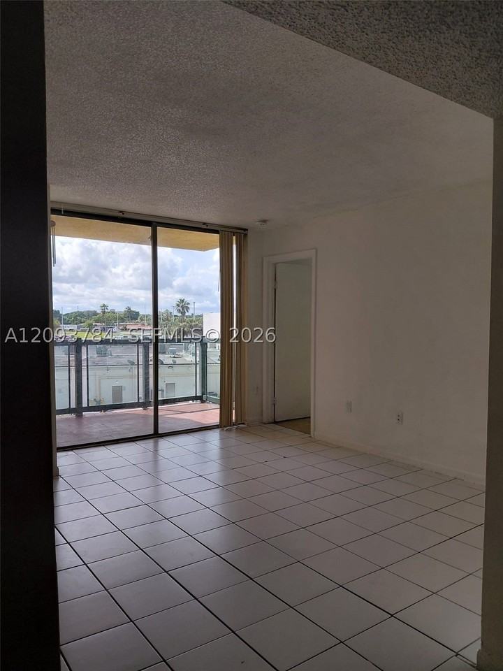 11790 Sw 18th St #429-3 - Photo 6 of 17