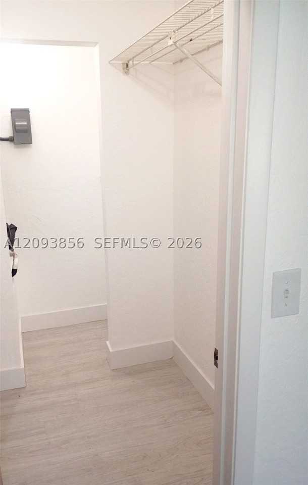 1608 University Ln #1205 - Photo 7 of 12