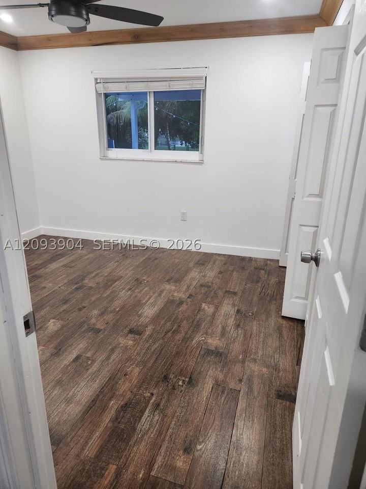 290 Nw 92nd Ave #1 - Photo 7 of 13