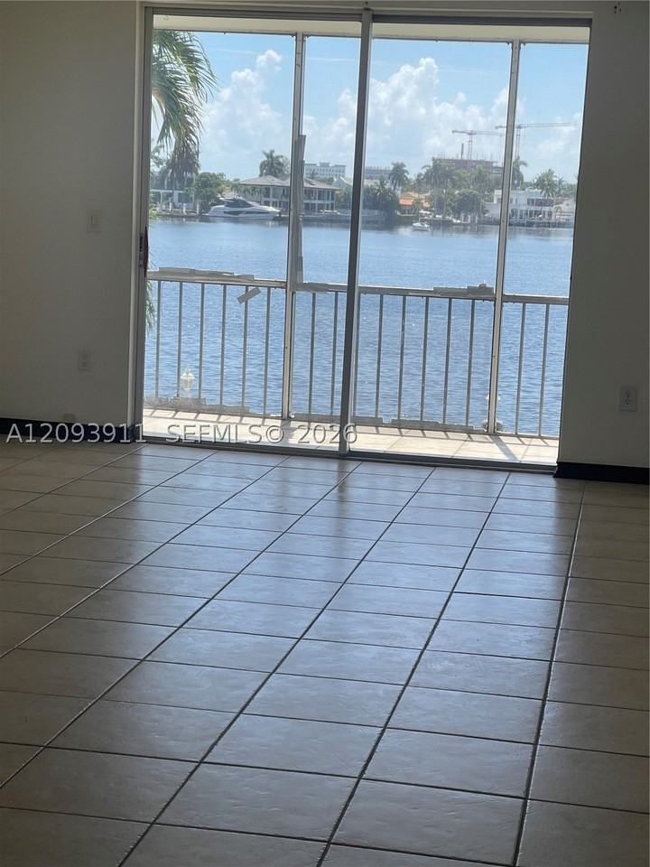 3010 Marcos Dr #R205 - Photo 2 of 21