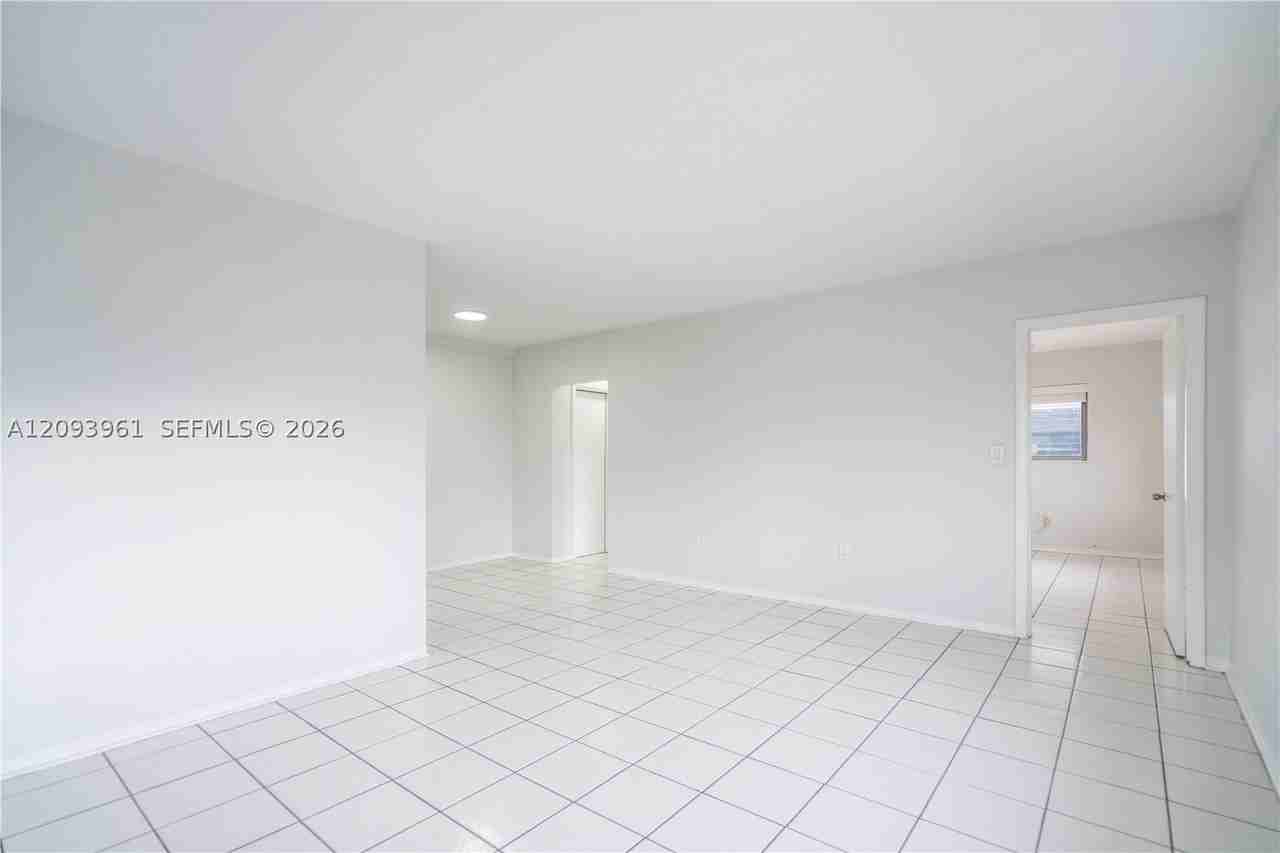 7315 Harding Ave #10 - Photo 3 of 16