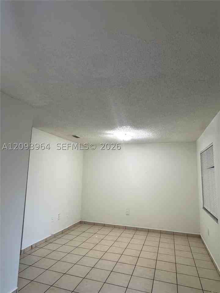 1944 Sw 6th St #5 - Photo 3 of 12