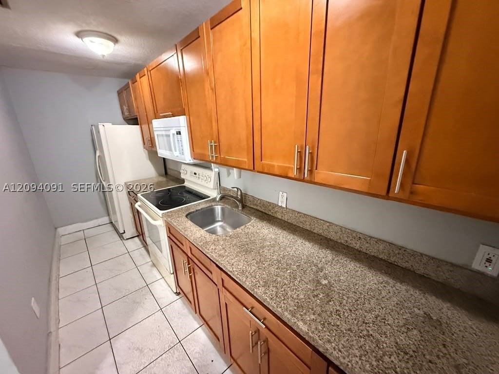 633 W 68th St #633 - Photo 3 of 15