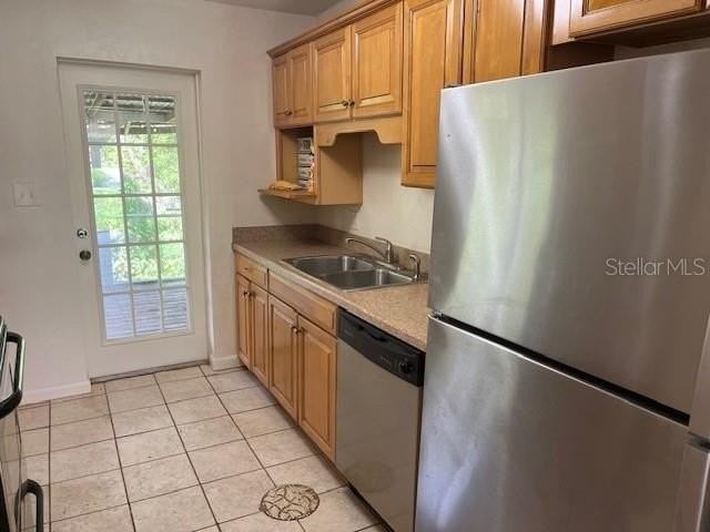 4921 Nw 37th Dr - Photo 3 of 10