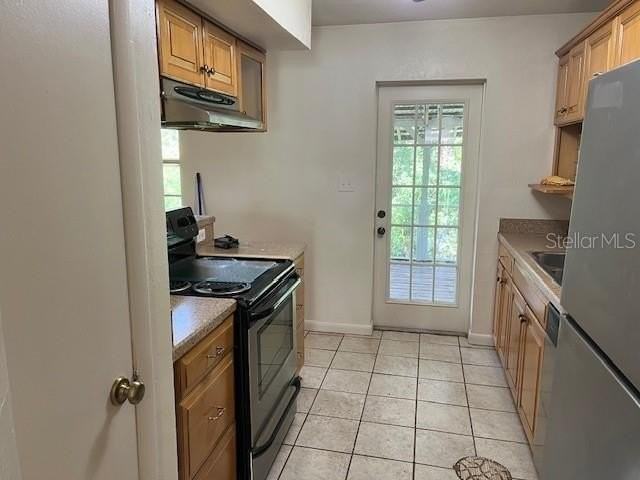 4921 Nw 37th Dr - Photo 4 of 10