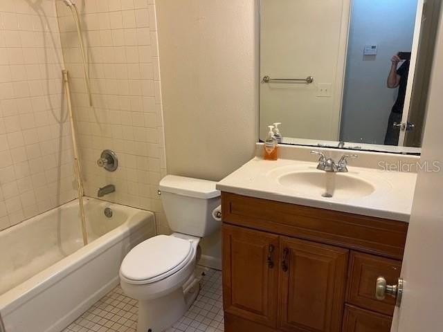 4921 Nw 37th Dr - Photo 6 of 10