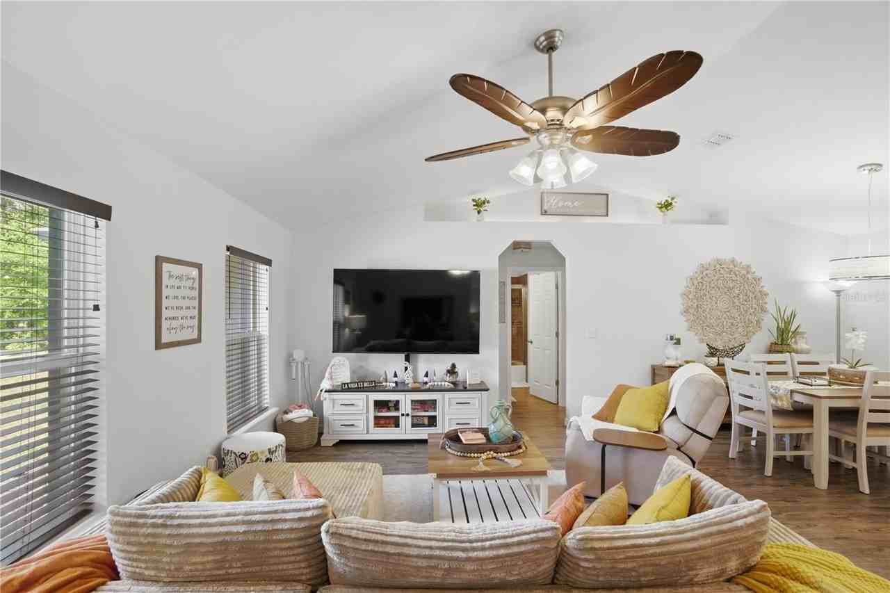 21635 Sw 82nd Loop - Photo 2 of 31