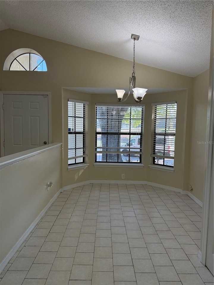 776 Wolf Creek Ct - Photo 7 of 24