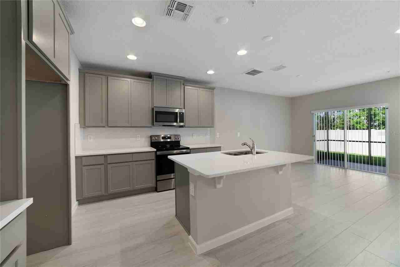 333 Cape Honeysuckle Pl - Photo 3 of 33