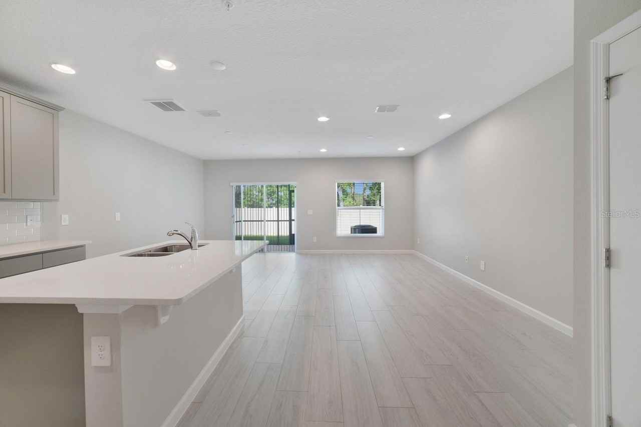 333 Cape Honeysuckle Pl - Photo 5 of 33