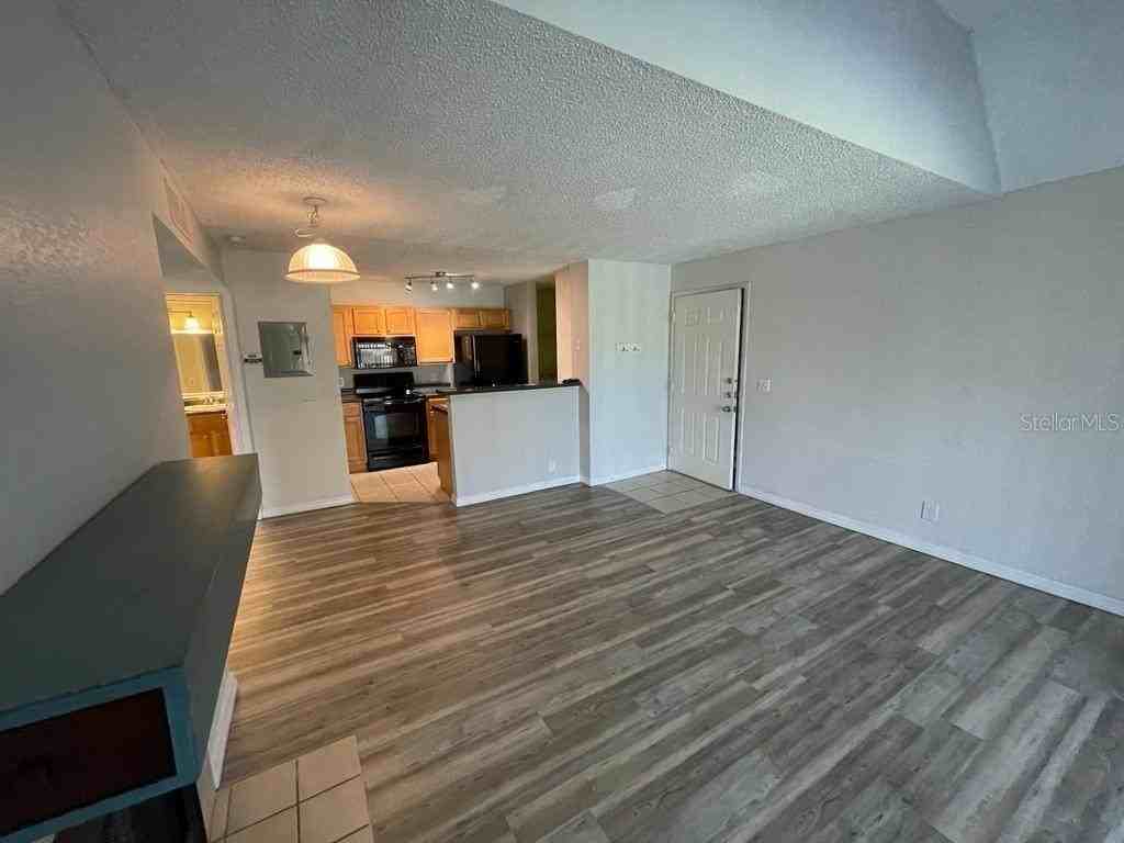 420 Forestway Cir #302 - Photo 3 of 32