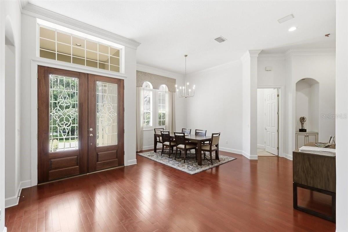 6124 Foxfield Ct - Photo 3 of 47