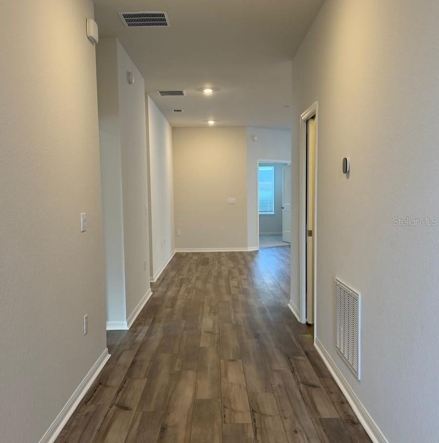 1701 Astrid Rd - Photo 3 of 21