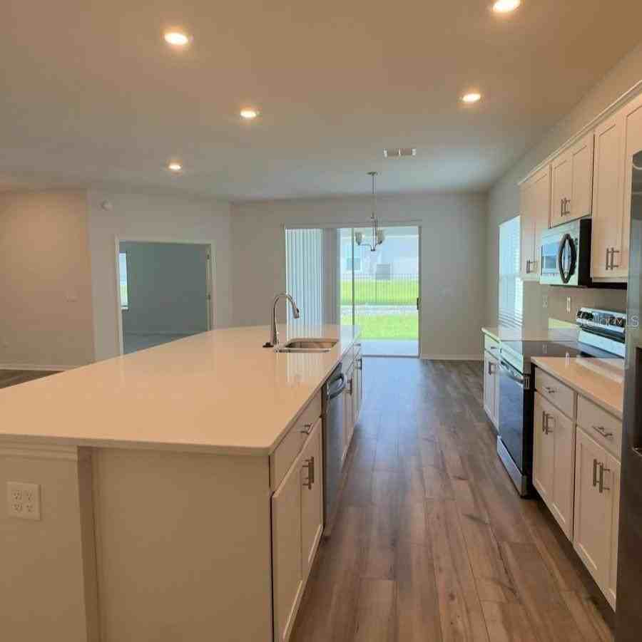 1701 Astrid Rd - Photo 5 of 21