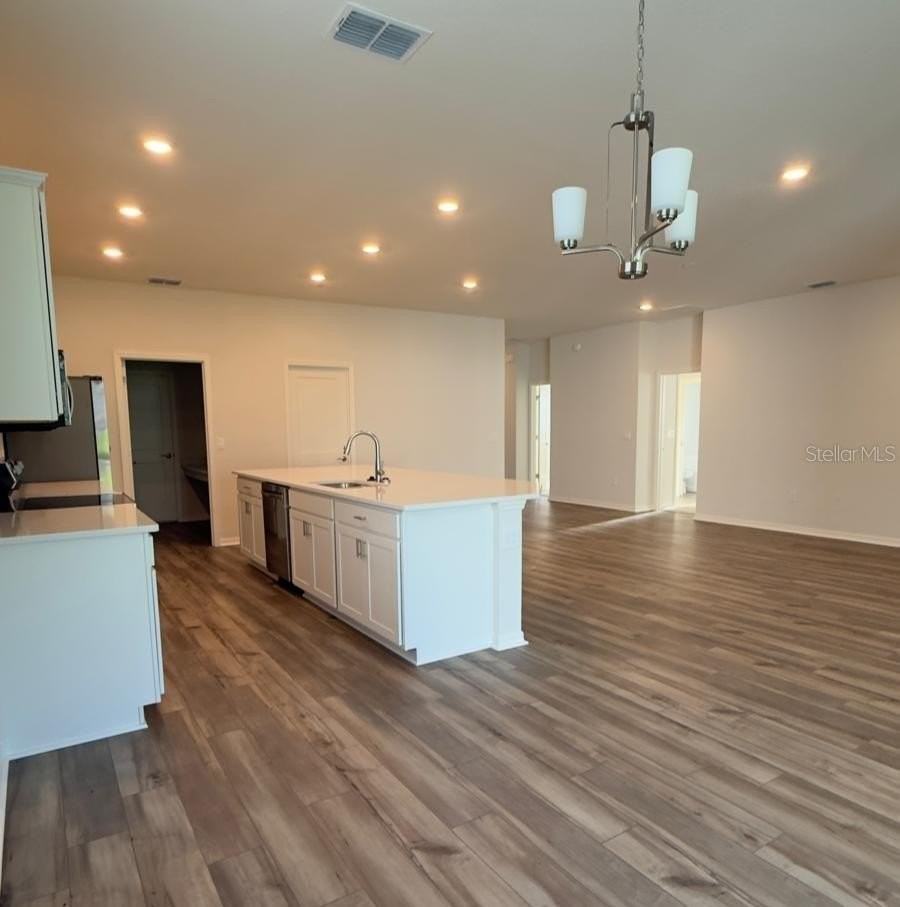 1701 Astrid Rd - Photo 6 of 21