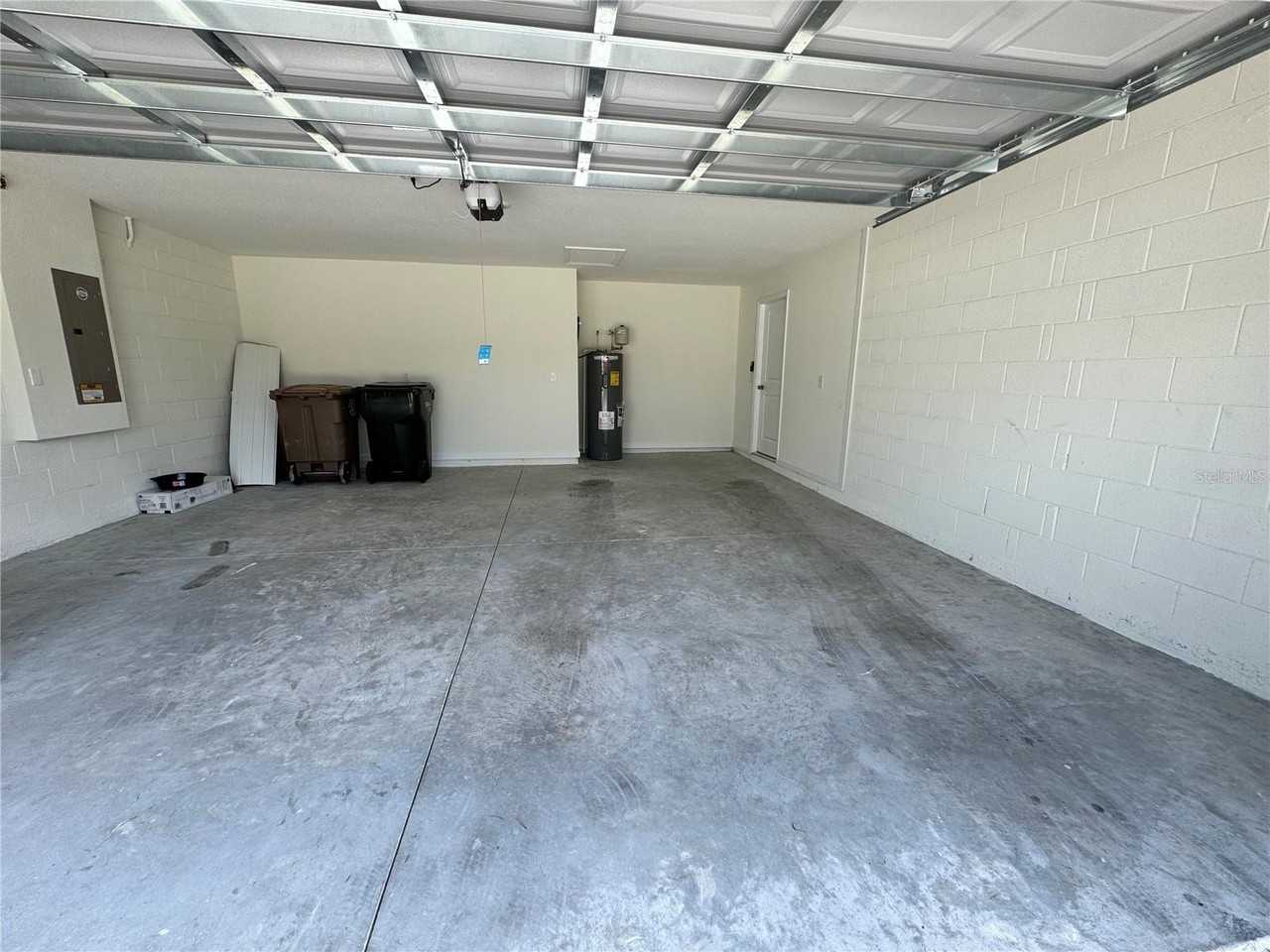 2275 Nw 23rd Rd - Photo 5 of 41