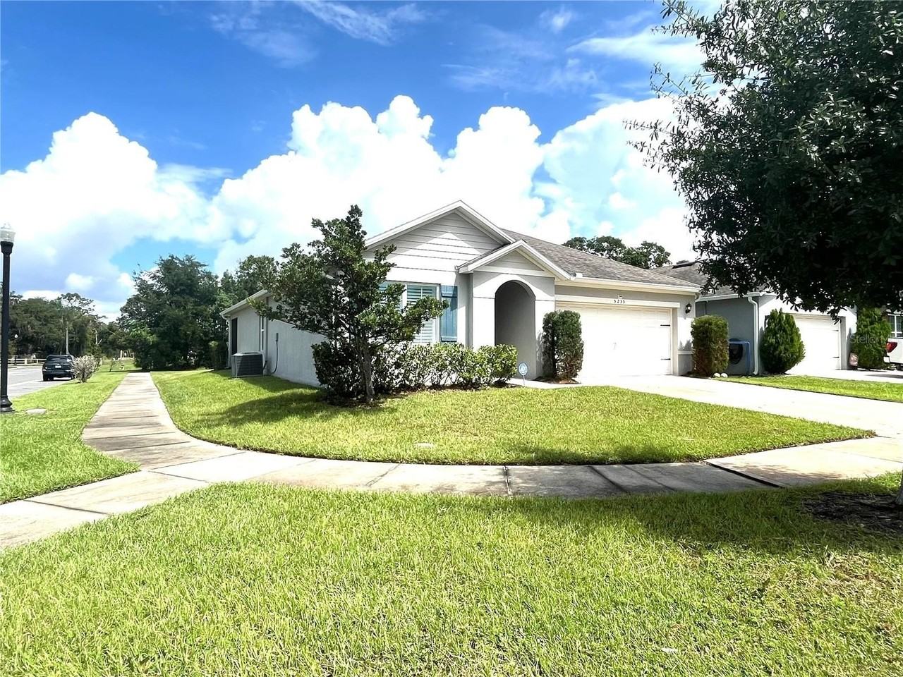 5255 Bracks Landing Dr - Photo 3 of 27