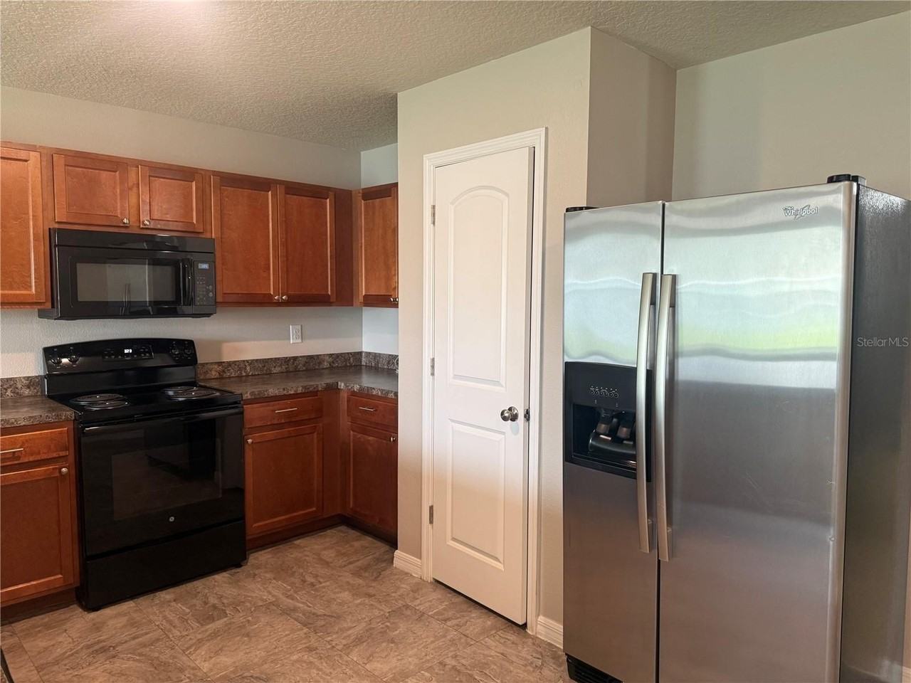 1377 N Platte Ct - Photo 5 of 30