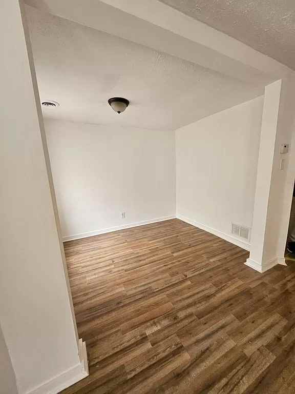 6639 S Perry Ave #2S - Photo 3 of 6