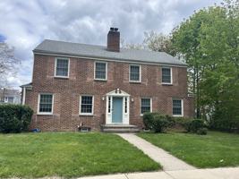featured image of 546 Charles St #546