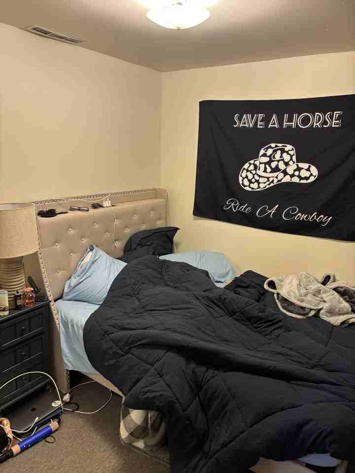 546 Charles St #546 - Photo 4 of 21