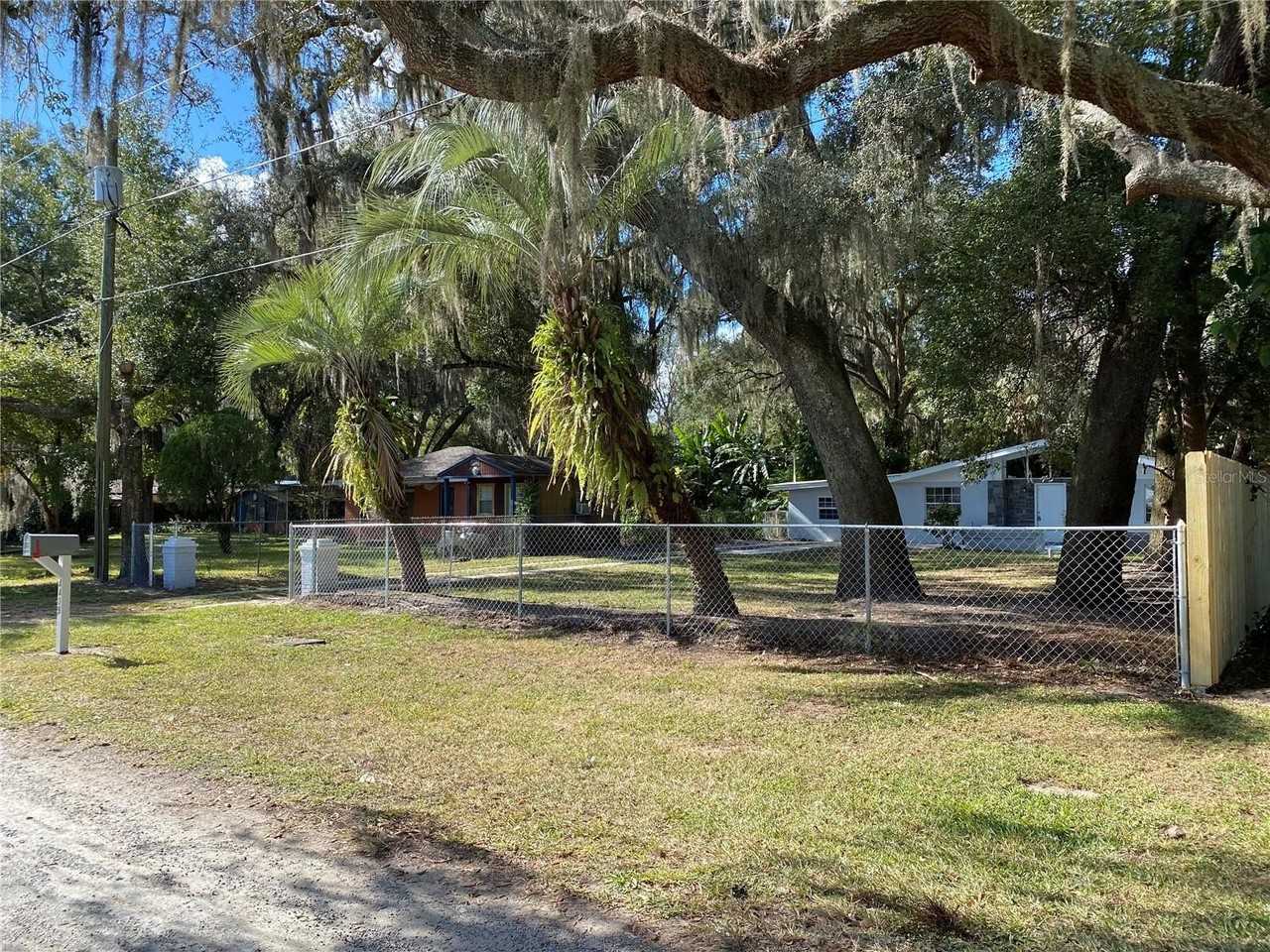 4409 Plum St - Photo 5 of 50