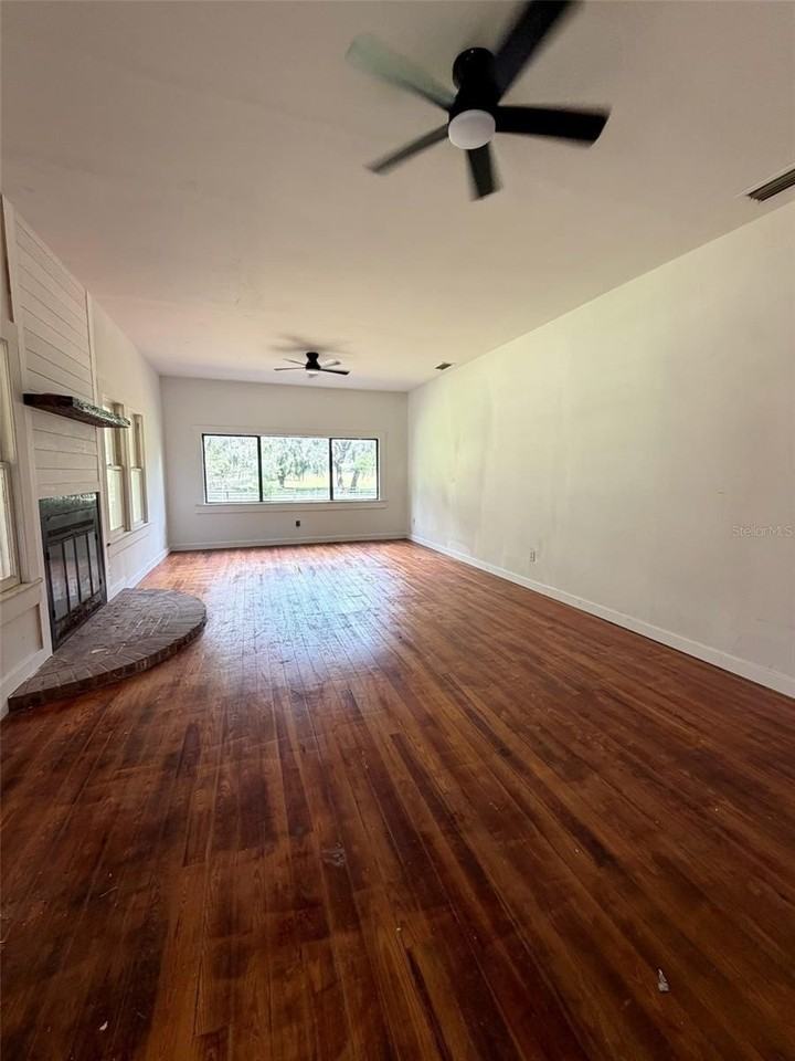 38404 Mickler Rd - Photo 7 of 12