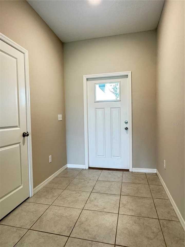 3590 Bellmeade Ct - Photo 5 of 13