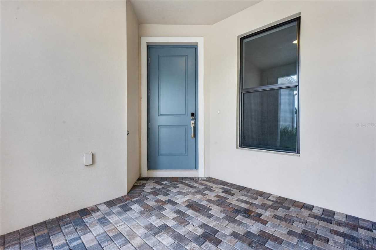 5888 Windbreak Ct - Photo 3 of 42