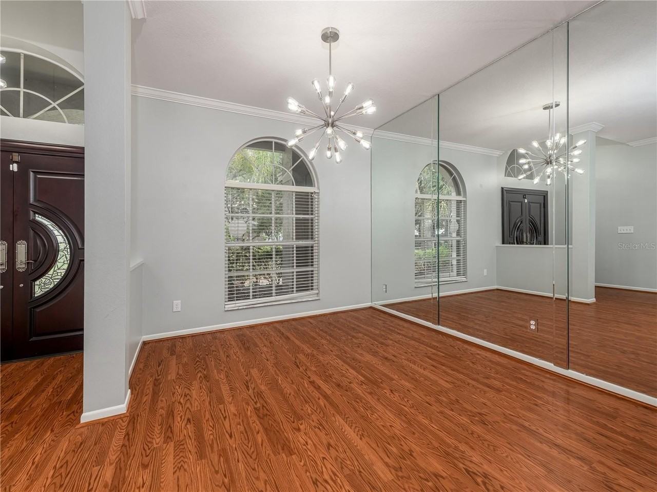 9317 Heritage Oak Ct - Photo 5 of 47