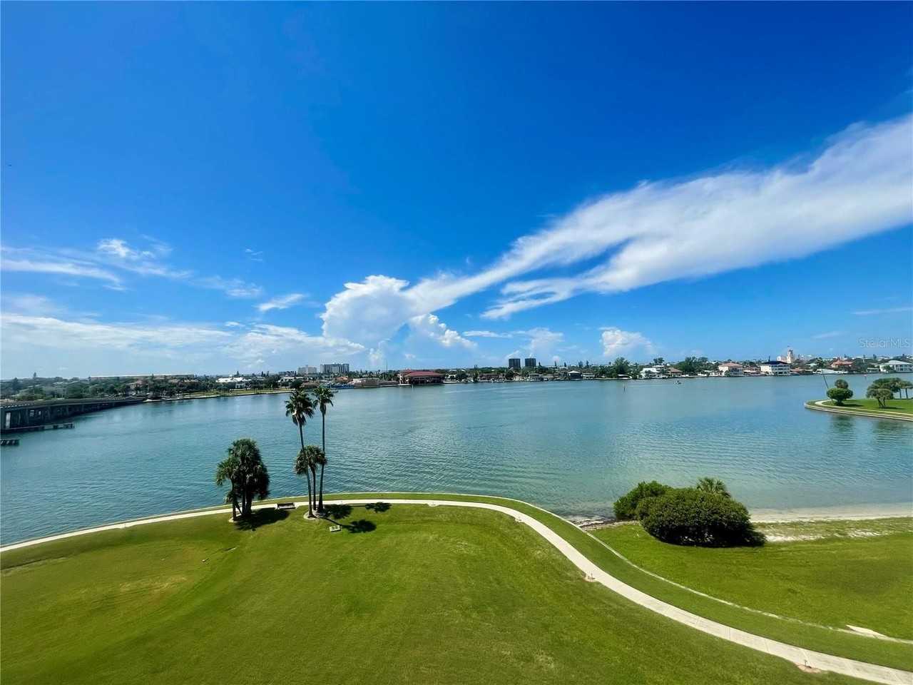 7862 Sailboat Key Blvd S #504 - Photo 3 of 27
