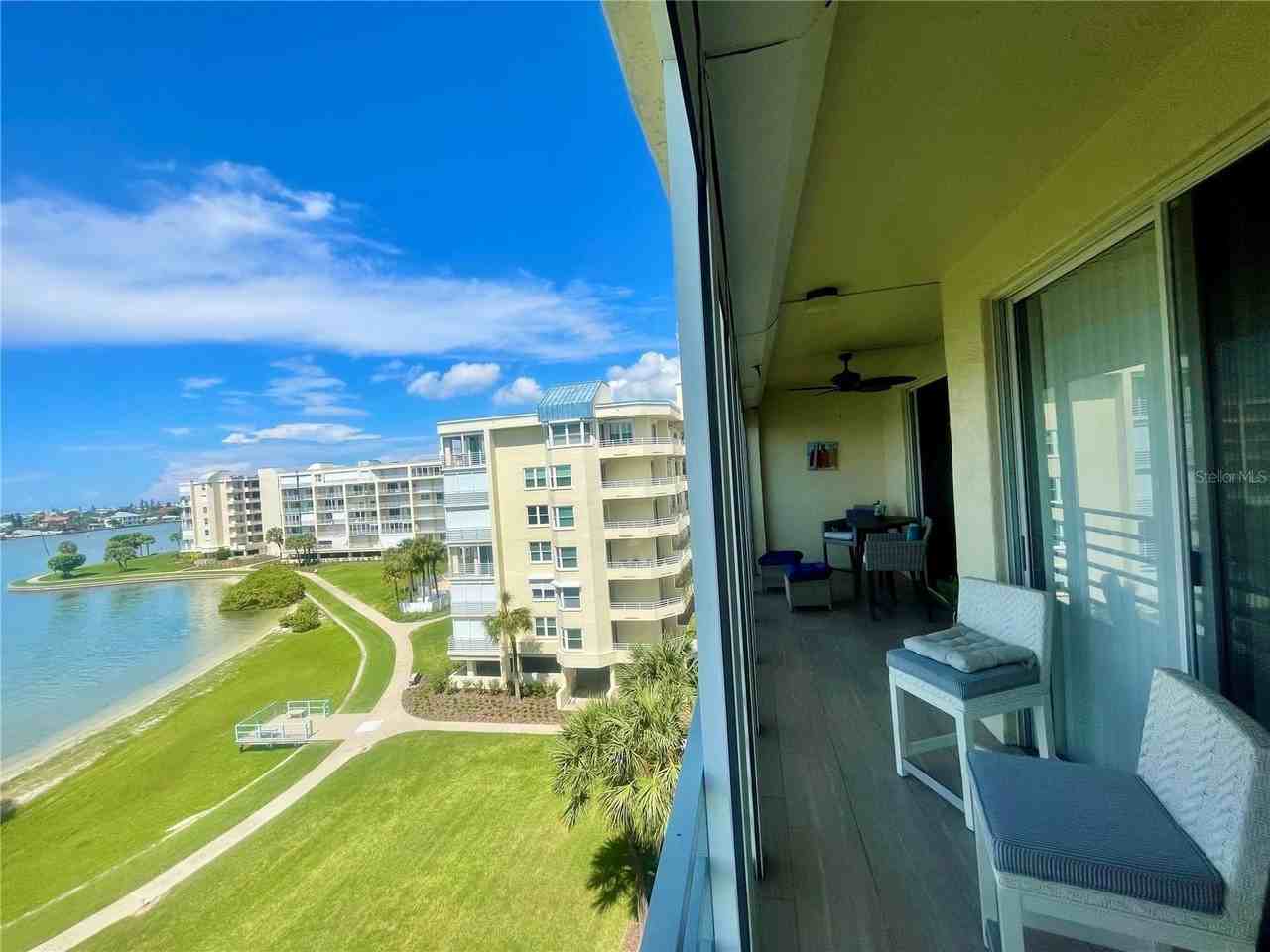 7862 Sailboat Key Blvd S #504 - Photo 7 of 27