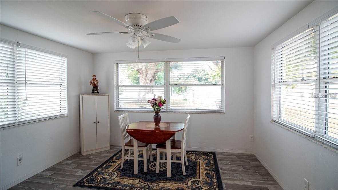 3925 15th Ave N - Photo 7 of 19