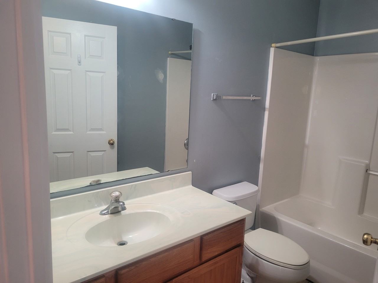 3009 Hollybrooke Dr #NA - Photo 3 of 15